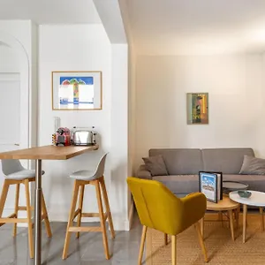 welkeys-st-honore-apartment.fr-paris.fr/